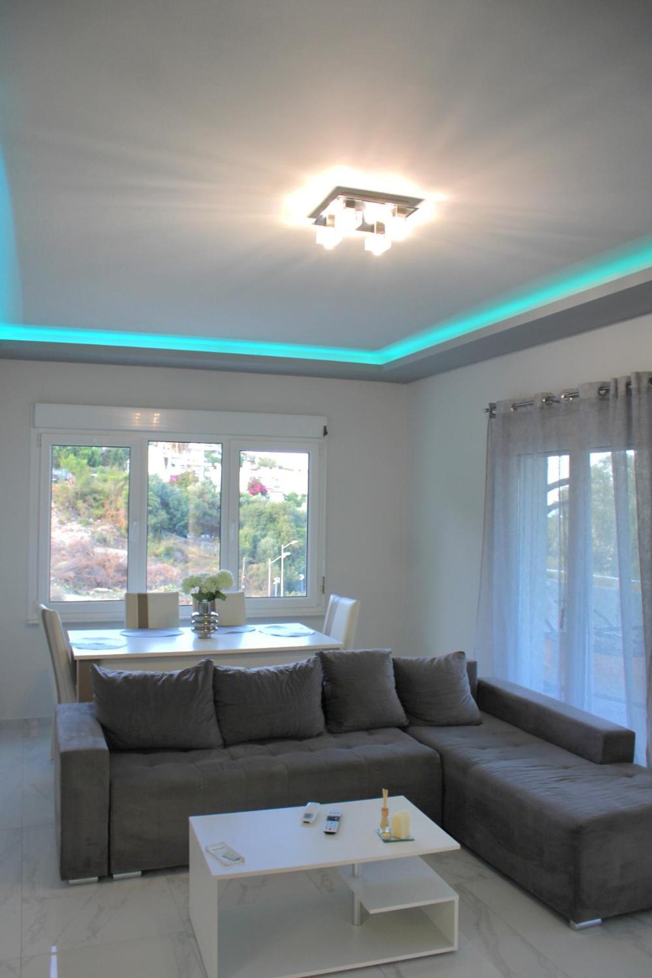 Riviera Penthouse Apartment ปาเลออน ซิฟลิคิออน ภายนอก รูปภาพ